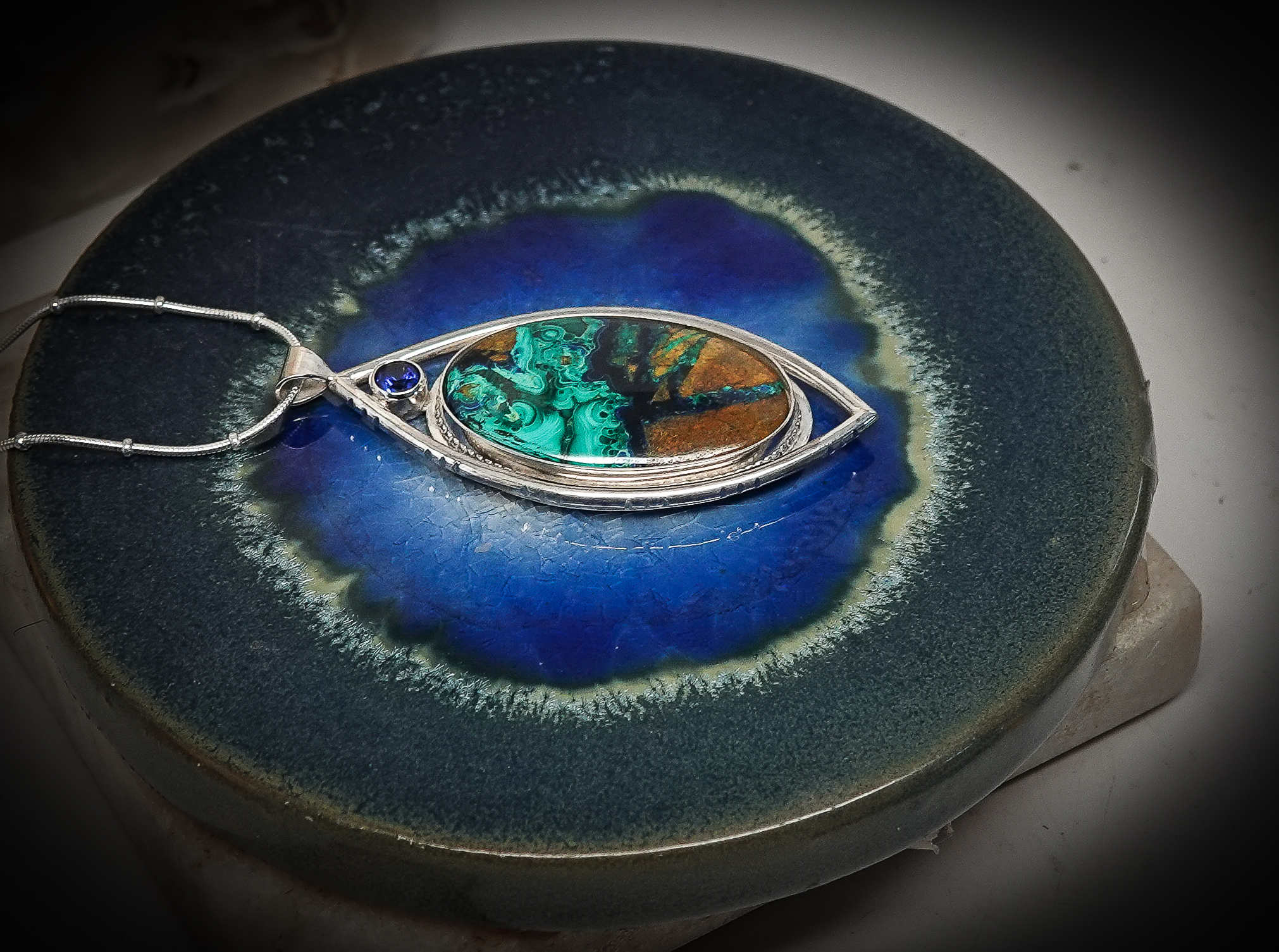 2B9F4046-F266-4934-AFCC-D577EC780712