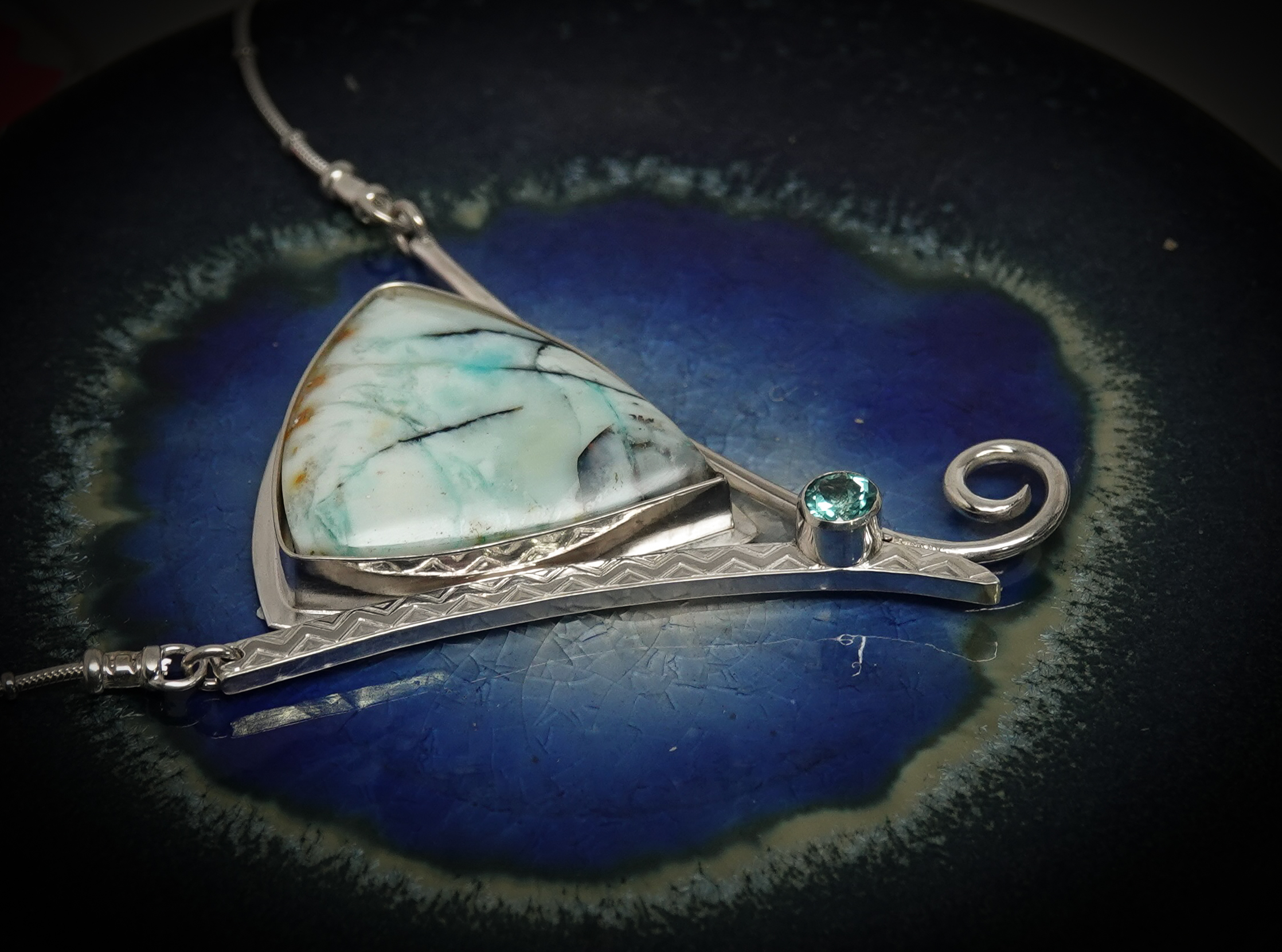 54BD7DF0-5BD1-459D-91E6-9AB3CC36E965_1_201_a